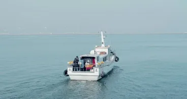 一艘大连海葬船的生死苦恼
