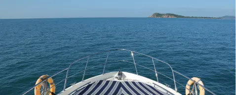 记一次台风后的海上葬礼